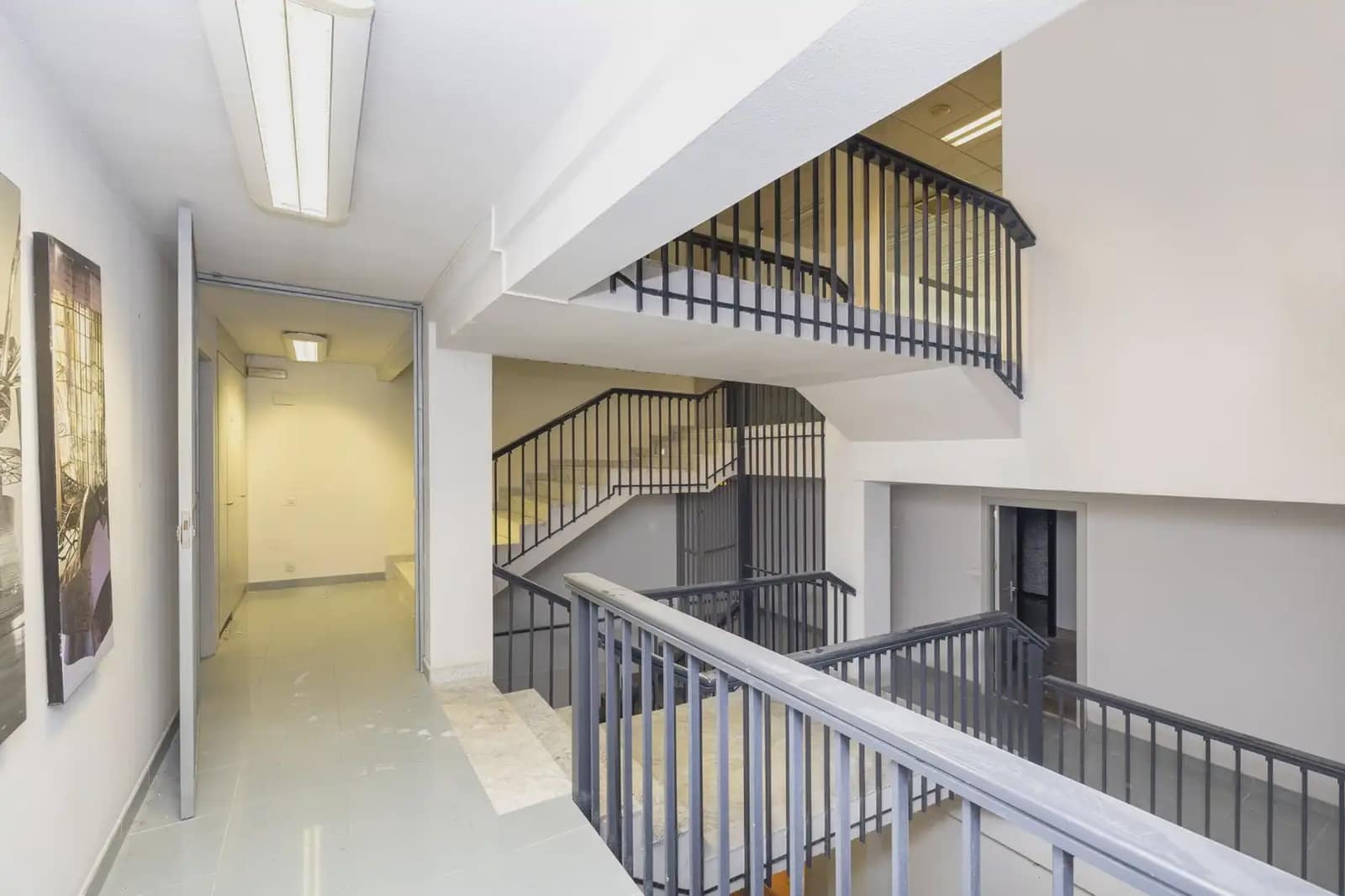 Erhverv til salg i Granada by - € 1.300.000 (Ref: 9837173)
