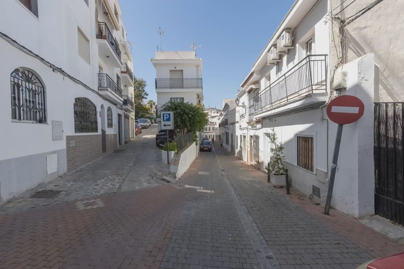 Flat te koop in Salobrena - € 175.000 (Ref: 9837174)