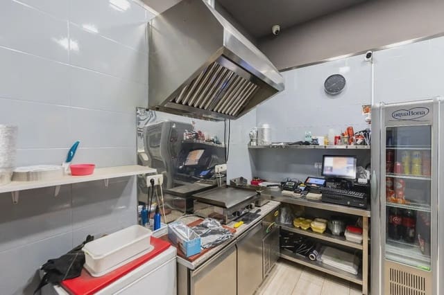 Gewerbe zu verkaufen in Figares, Granada Stadt - 110.000 € (Ref: 9837175)