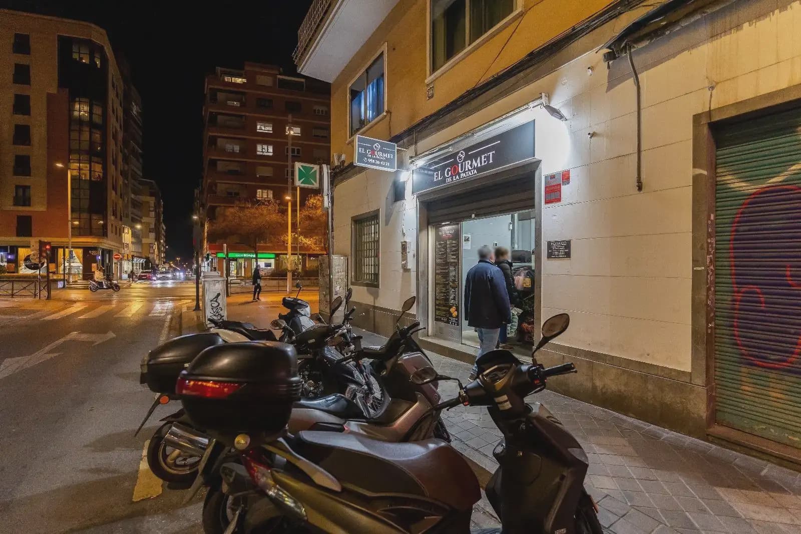 Local Comercial en Granada ciudad en venta - 110.000 € (Ref: 9837175)