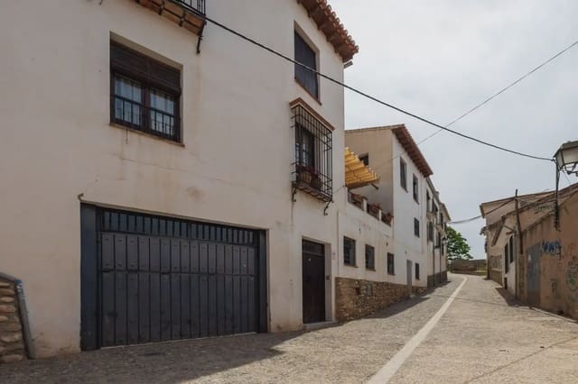 Działka budowlana na sprzedaż w Albaicin, Miasto Grenada - 755 000 € (Ref: 9837177)