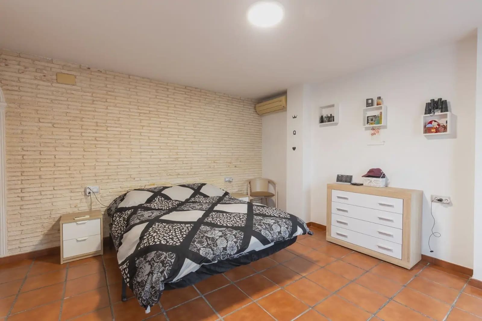 Terraced Villa for sale in Ogijares with pool garage - € 279,000 (Ref: 9837179)