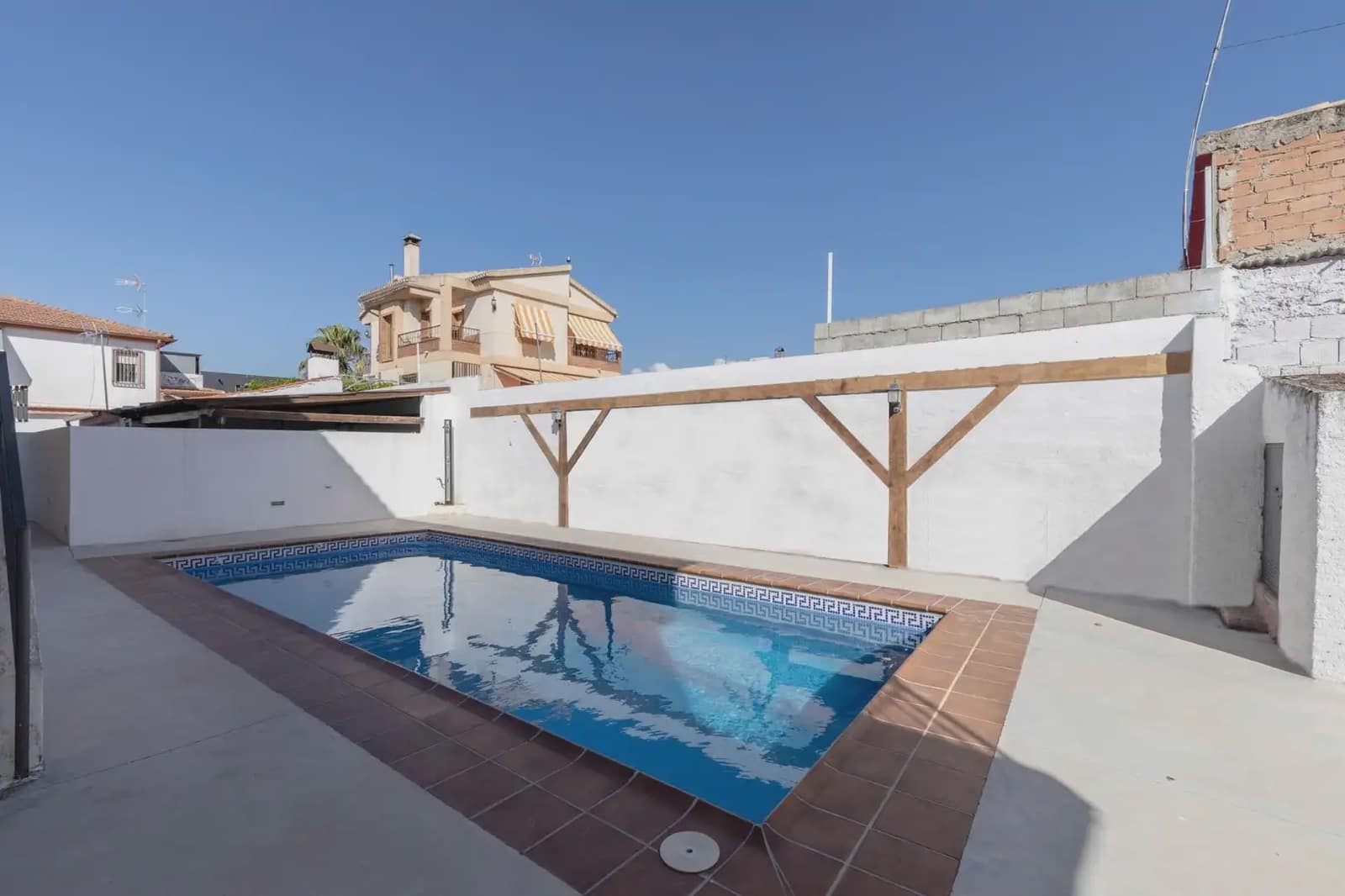 Terraced Villa for sale in Ogijares with pool garage - € 279,000 (Ref: 9837179)