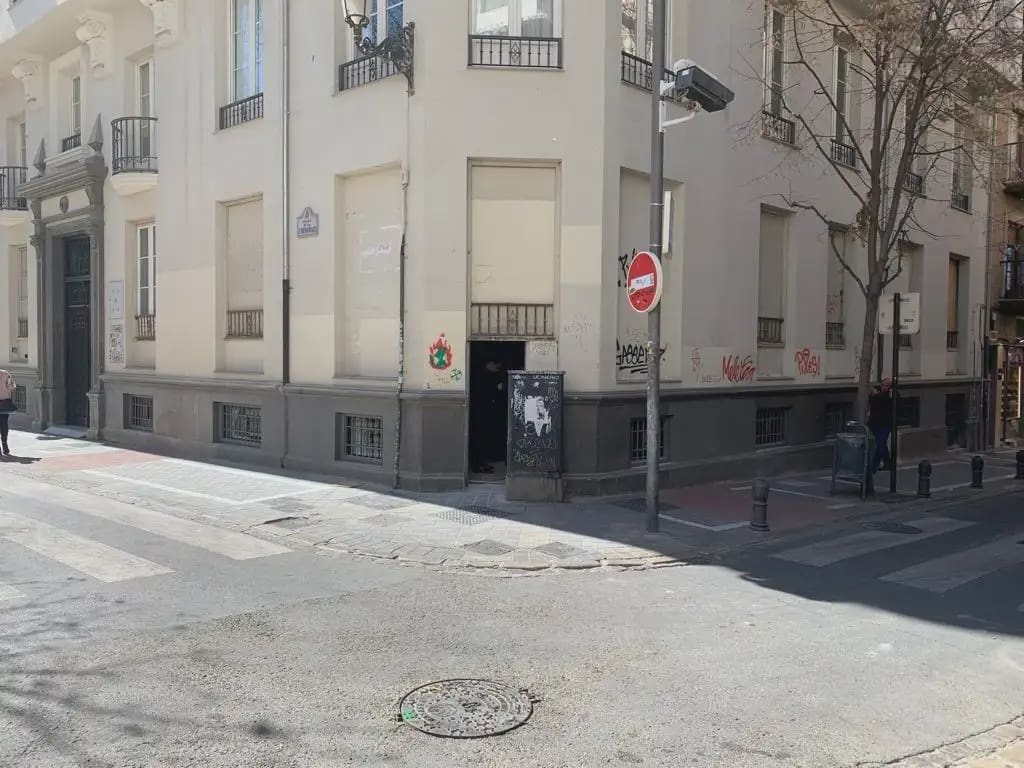 Gewerbe zu verkaufen in Granada Stadt - 900.000 € (Ref: 9837180)