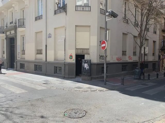 Erhverv til salg i Centro - Sagrario, Granada by - € 900.000 (Ref: 9837180)