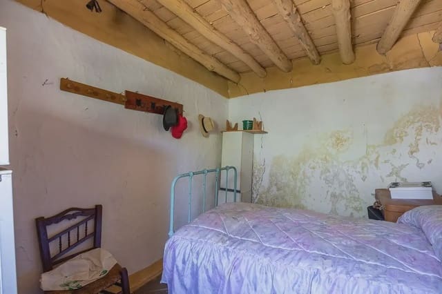 Finca/Landehus til salg i Güéjar Sierra - € 250.000 (Ref: 9837181)