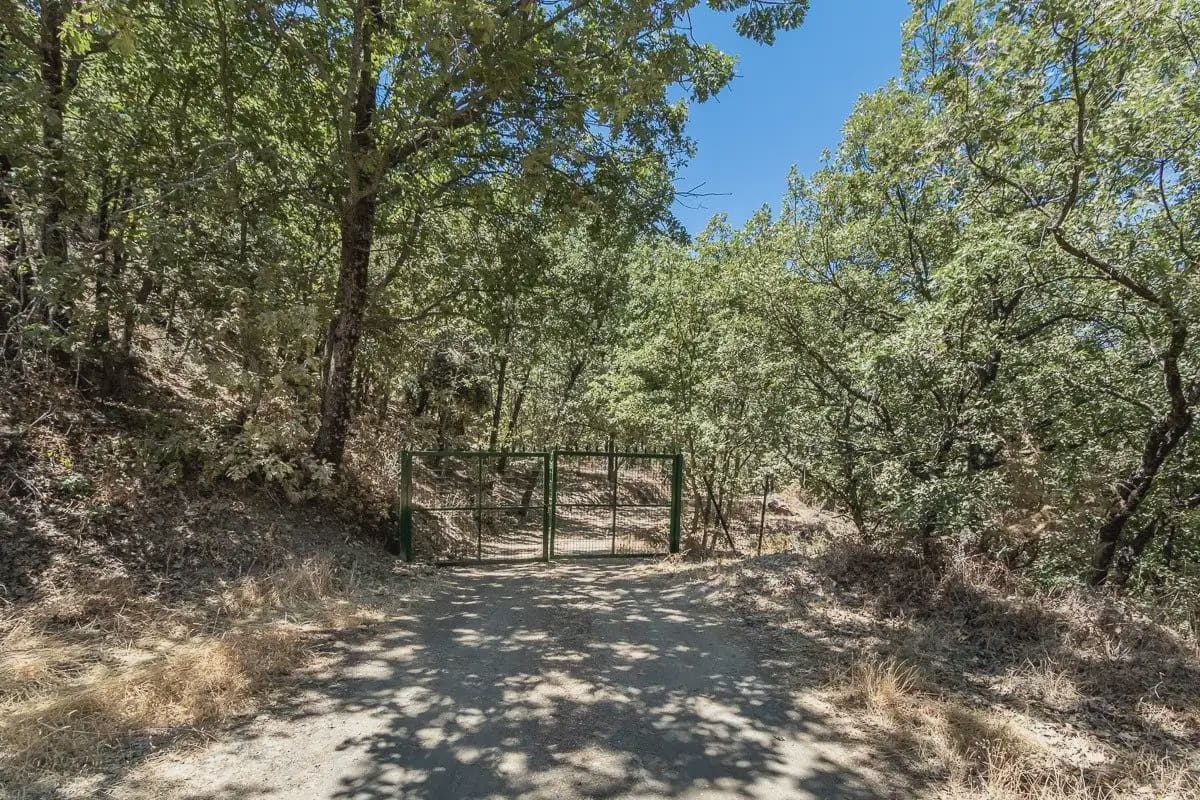 Finca/Landehus til salg i Guejar Sierra - € 250.000 (Ref: 9837181)