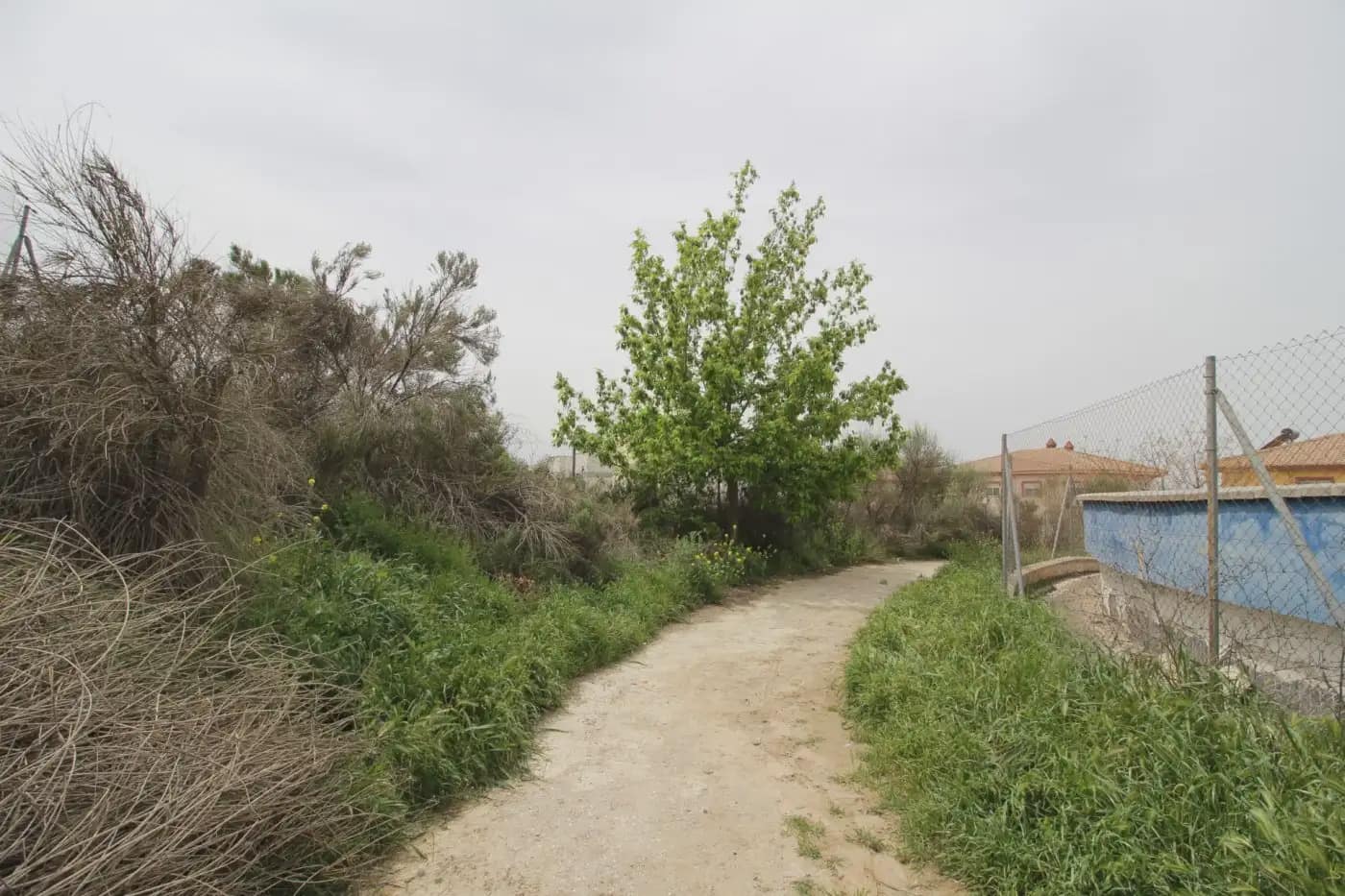 Finca/Herregård til salgs i Jun - € 110 000 (Ref: 9837182)