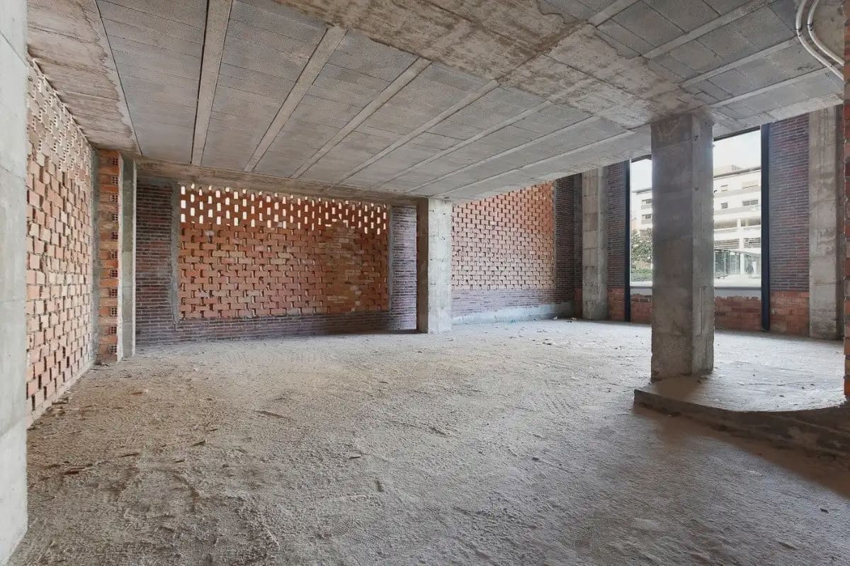 Commercieel te koop in Granada stad - € 350.000 (Ref: 9837184)