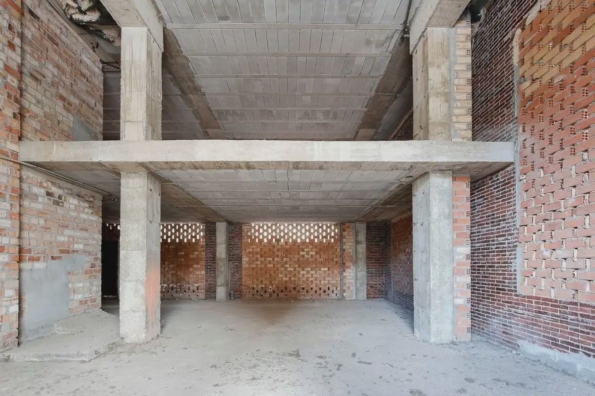 Commercieel te koop in Granada stad - € 350.000 (Ref: 9837184)