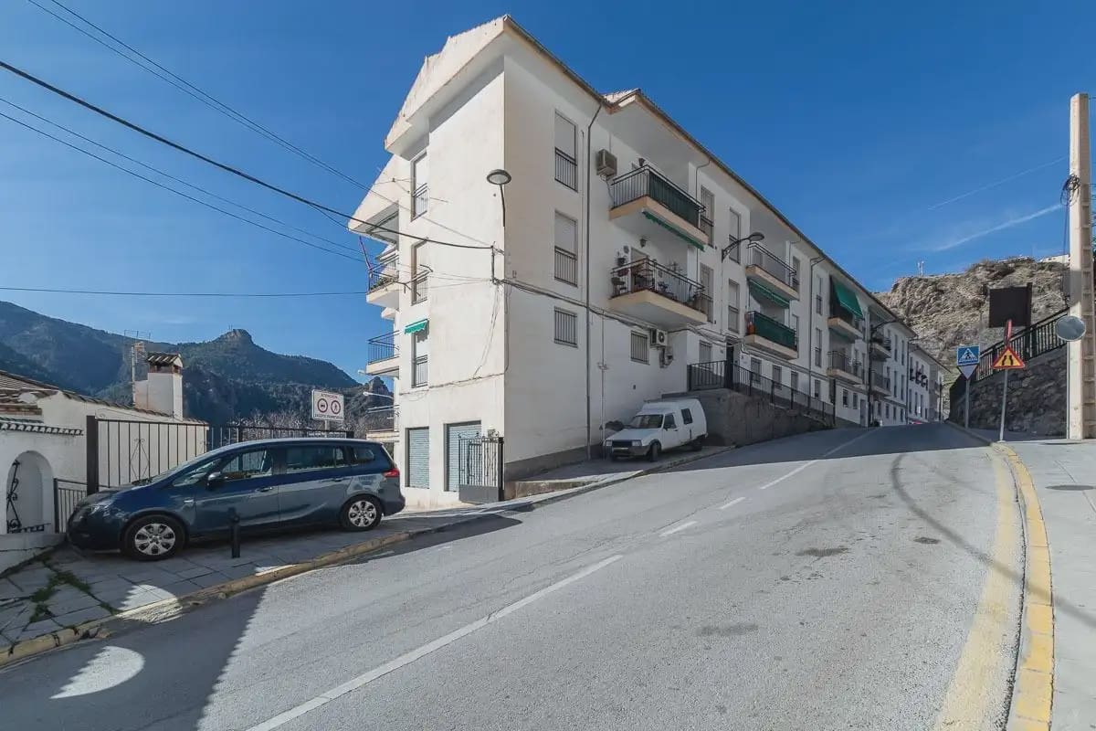 Bauplatz zu verkaufen in Guejar Sierra - 65.000 € (Ref: 9837185)