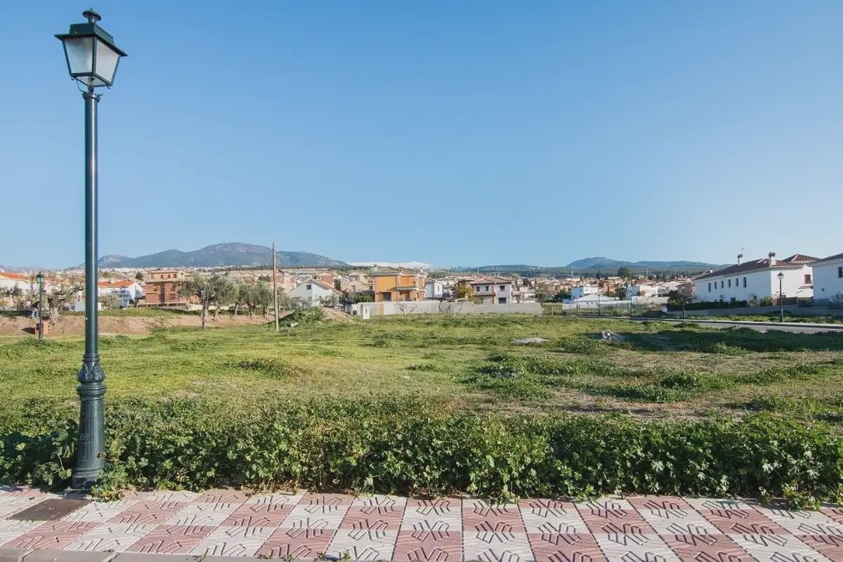 Building Plot for sale in Cajar - € 200,000 (Ref: 9837186)