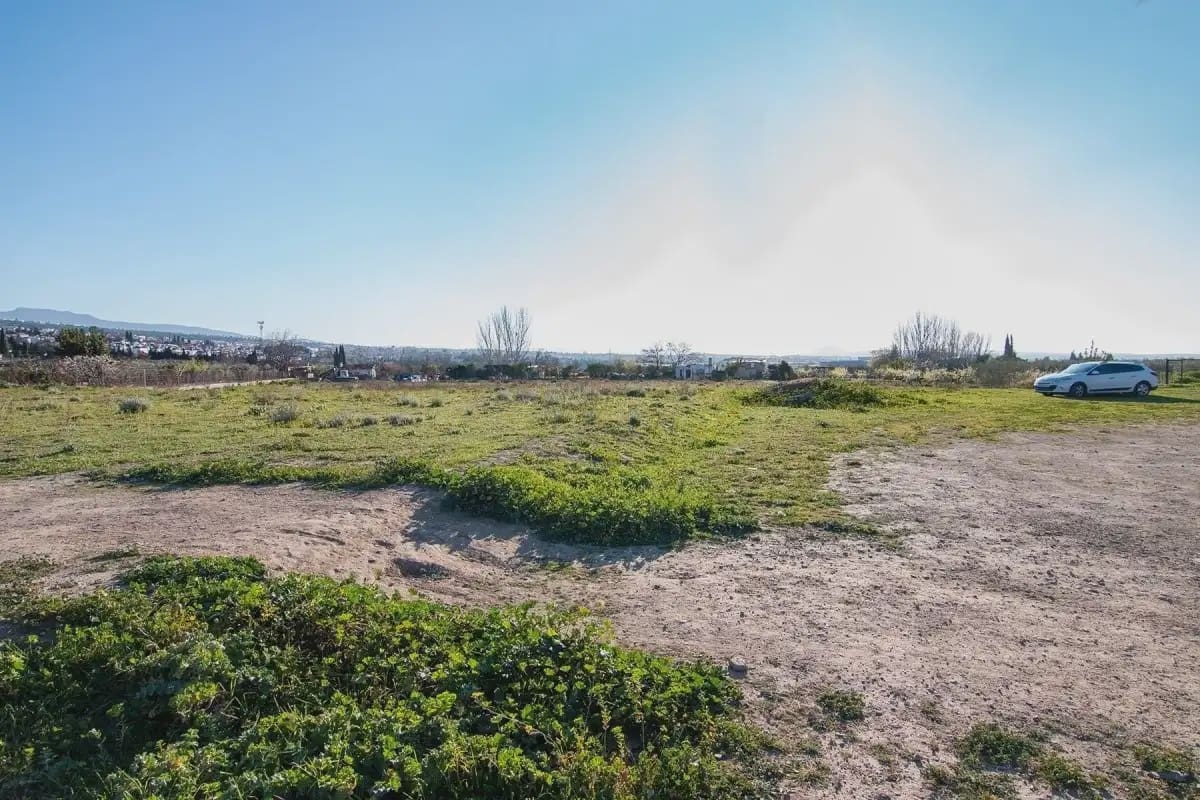 Building Plot for sale in Cajar - € 200,000 (Ref: 9837186)