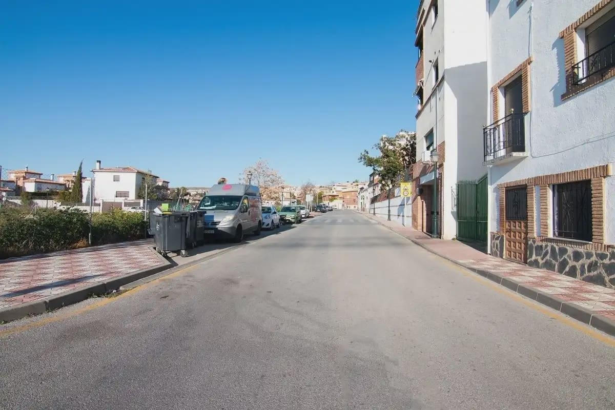 Building Plot for sale in Cajar - € 200,000 (Ref: 9837186)