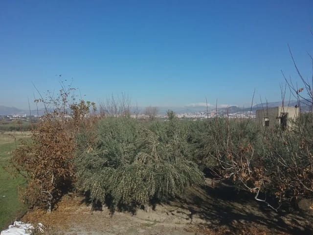 Quinta/Casa Rural para venda em La Zubia - 78 000 € (Ref: 9837187)