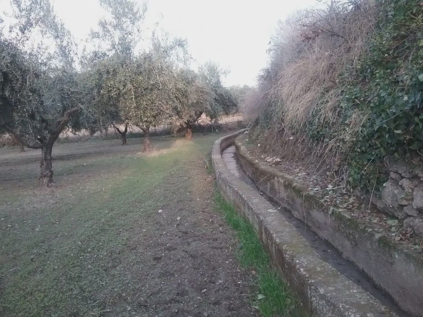 Quinta/Casa Rural para venda em La Zubia - 78 000 € (Ref: 9837187)