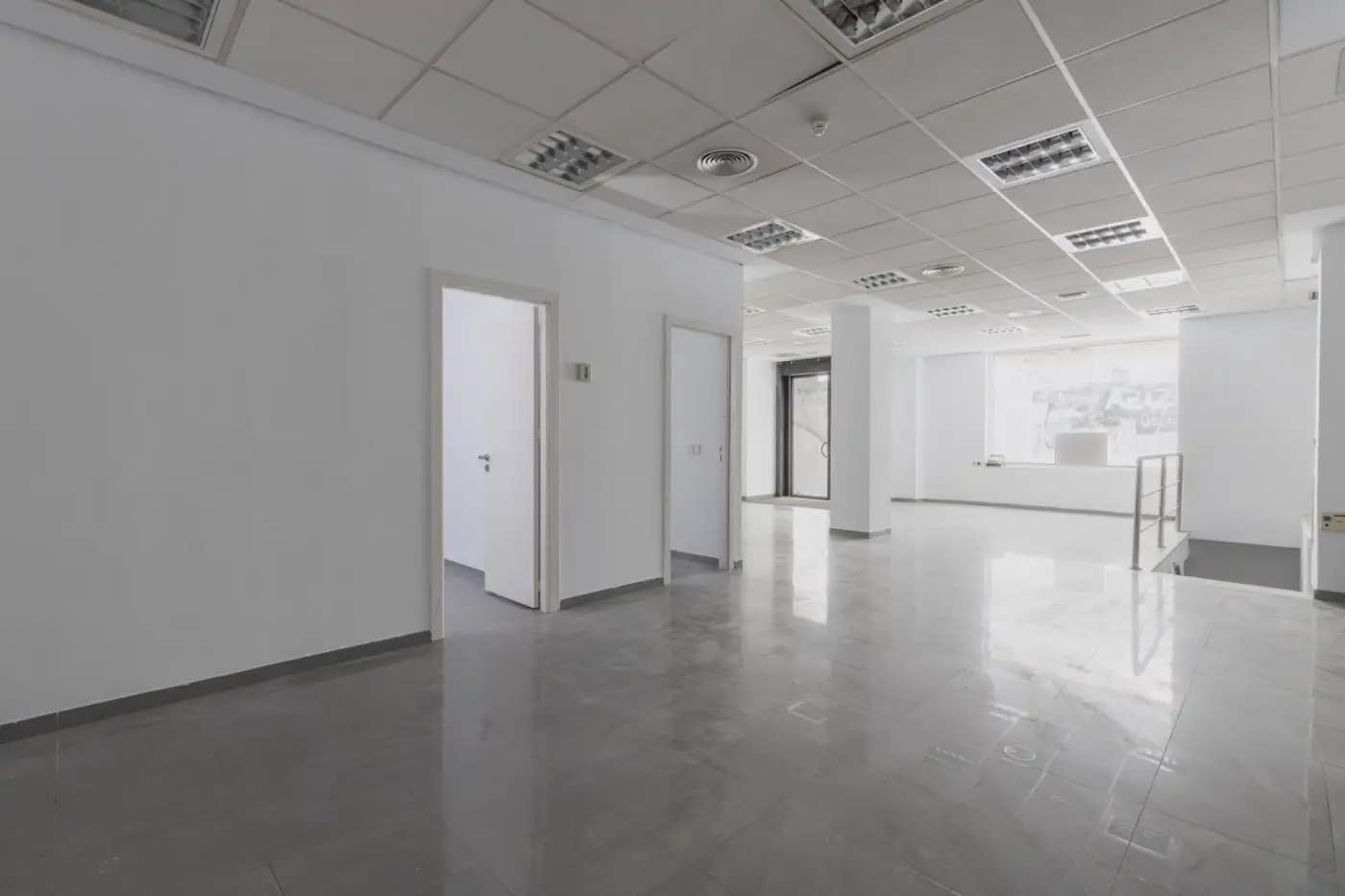 Commercial for sale in Montefrio - € 159,900 (Ref: 9837188)