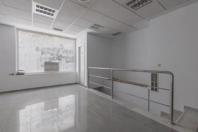 Commerciale in vendita in Montefrío - 159.900 € (Rif: 9837188)