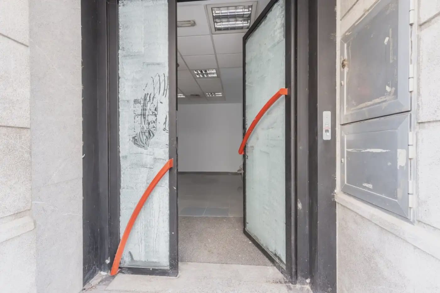 Commercial for sale in Montefrio - € 159,900 (Ref: 9837188)