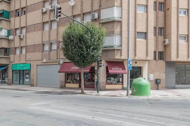 Gewerbe zu verkaufen in Figares, Granada Stadt - 99.000 € (Ref: 9837191)