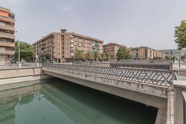 Gewerbe zu verkaufen in Figares, Granada Stadt - 99.000 € (Ref: 9837191)