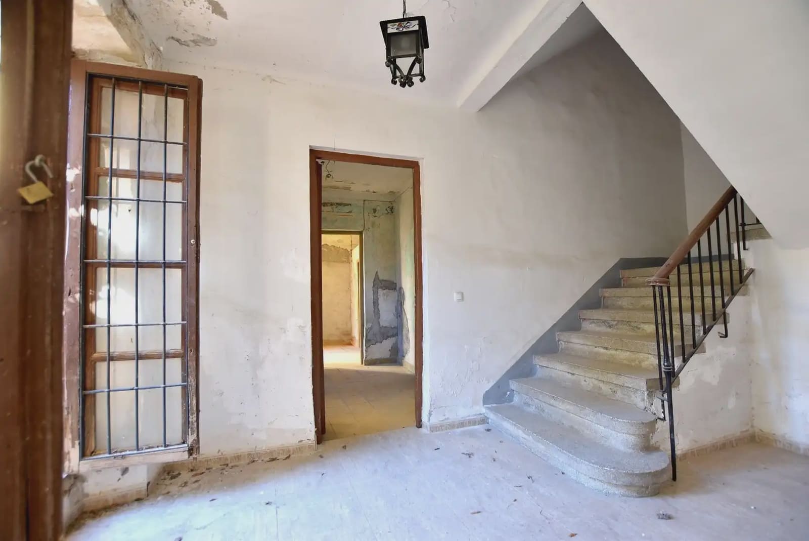 Byhus til salg i Guadix - € 315.000 (Ref: 9837194)