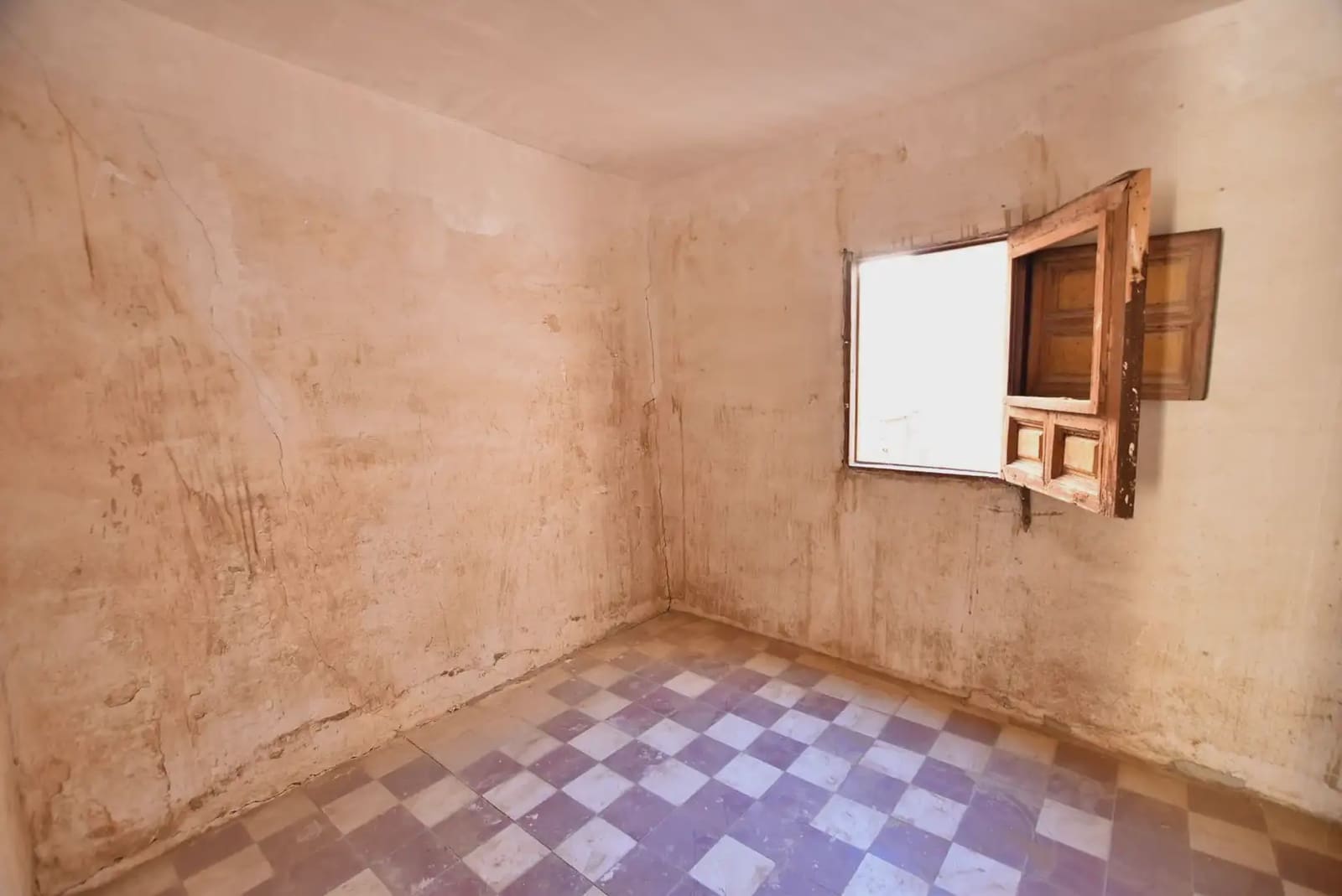 Byhus til salg i Guadix - € 315.000 (Ref: 9837194)