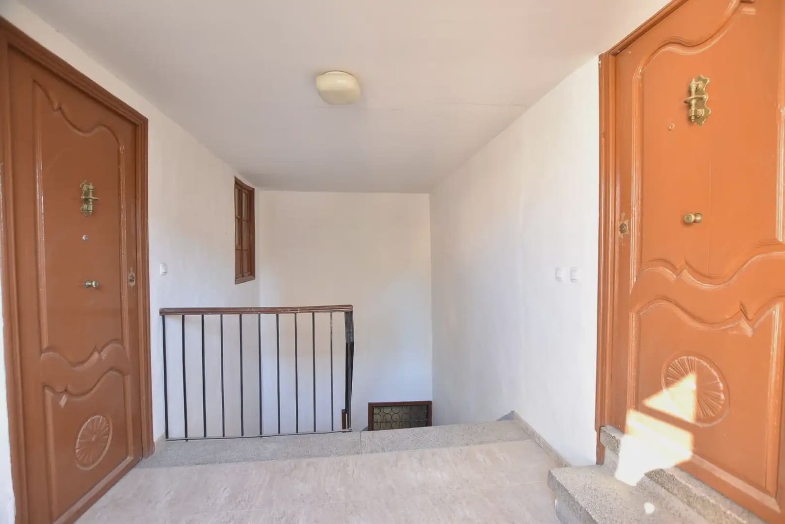 Byhus til salg i Guadix - € 315.000 (Ref: 9837194)