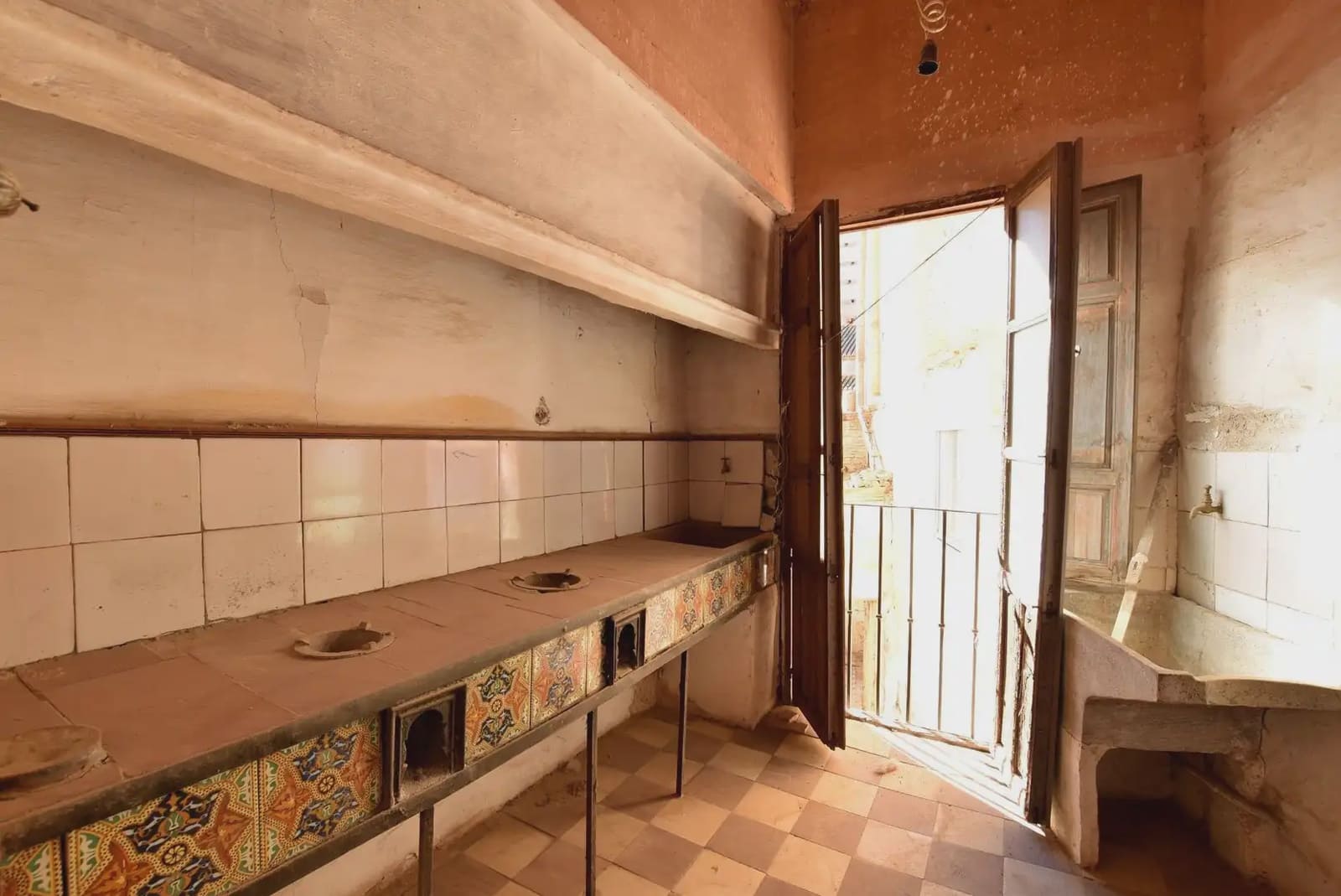 Byhus til salg i Guadix - € 315.000 (Ref: 9837194)