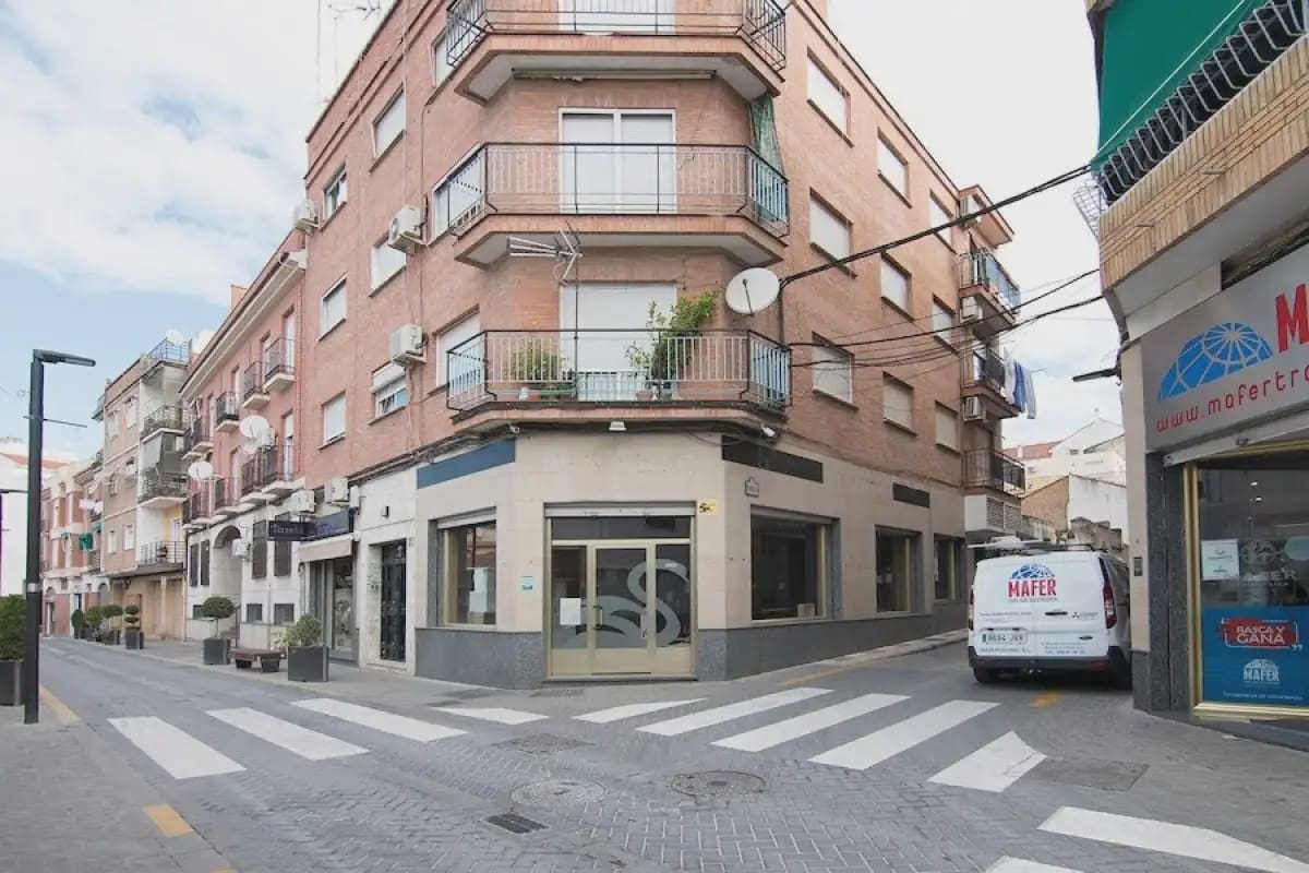 Erhverv til salg i Maracena - € 164.000 (Ref: 9837195)