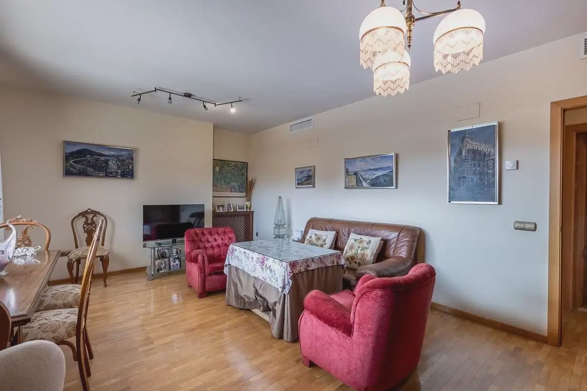Lägenhet till salu i Granada stad - 390 000 € (Ref: 9837197)
