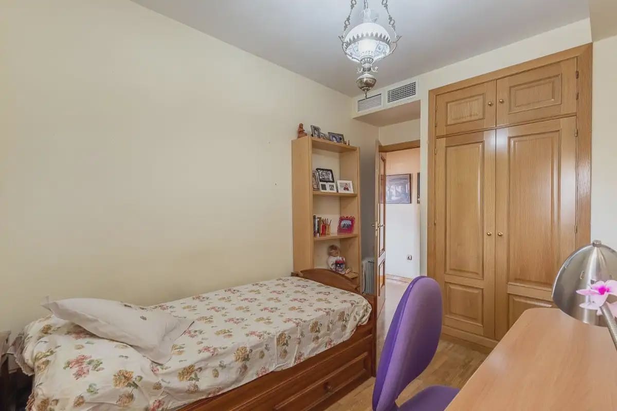 Lägenhet till salu i Granada stad - 390 000 € (Ref: 9837197)