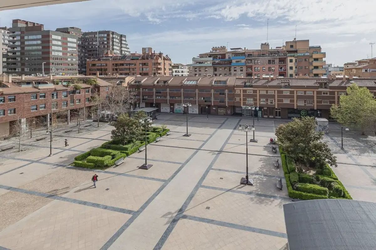 Lägenhet till salu i Granada stad - 390 000 € (Ref: 9837197)