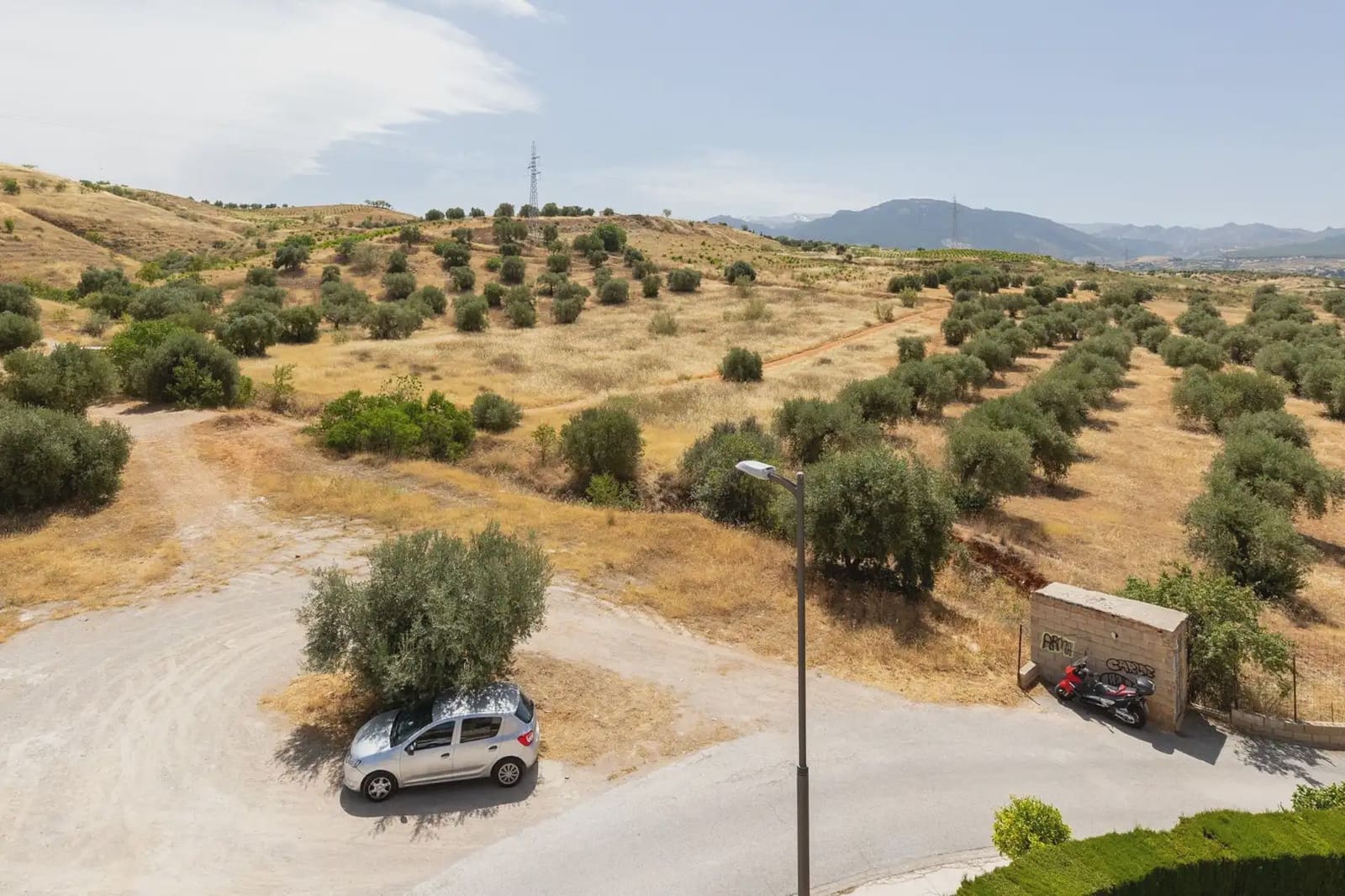 Villa zu verkaufen in Huetor Vega mit Pool Garage - 480.000 € (Ref: 9837200)
