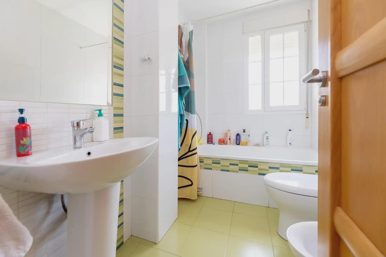 Villa zu verkaufen in Huetor Vega mit Pool Garage - 480.000 € (Ref: 9837200)