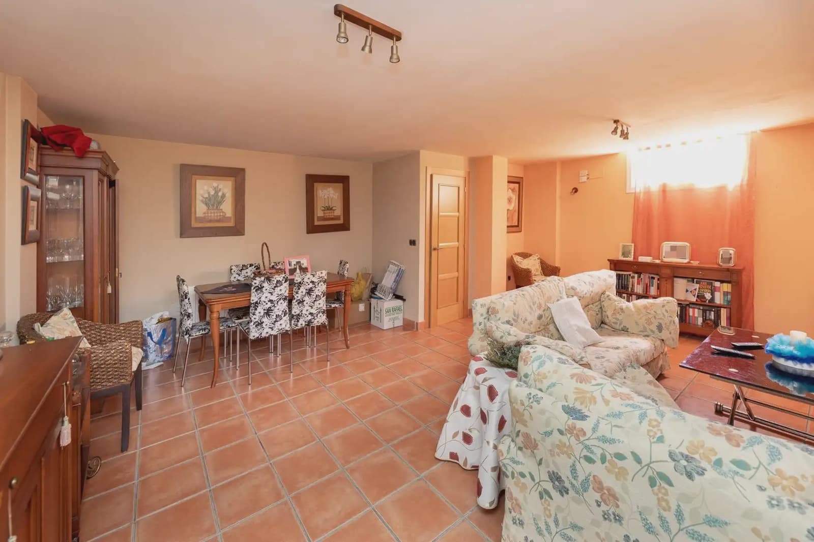 Villa zu verkaufen in Huetor Vega mit Pool Garage - 480.000 € (Ref: 9837200)