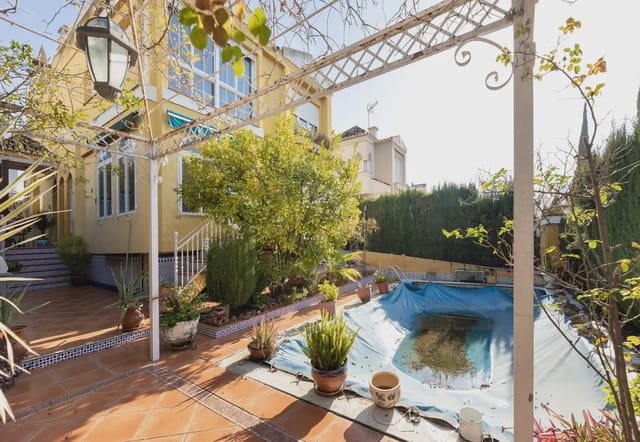 Villa til salg i Albolote med swimmingpool garage - € 295.000 (Ref: 9837202)