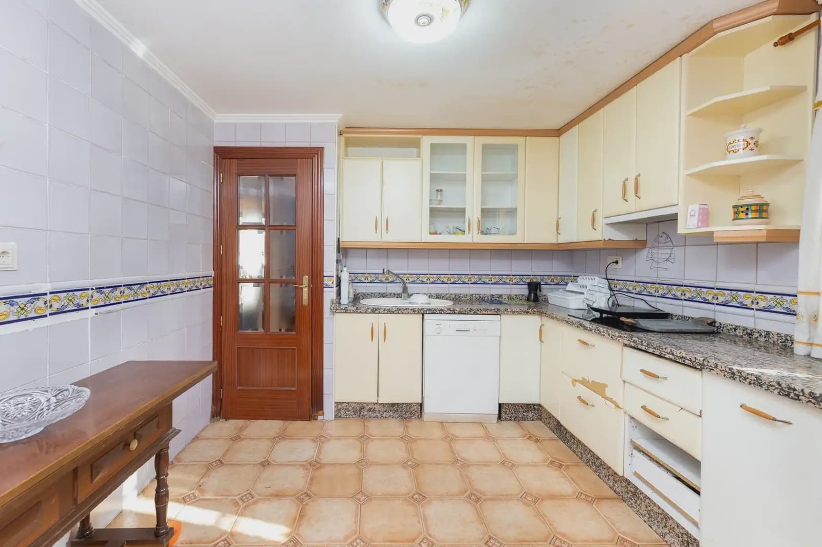 Villa til salg i Albolote med swimmingpool garage - € 295.000 (Ref: 9837202)