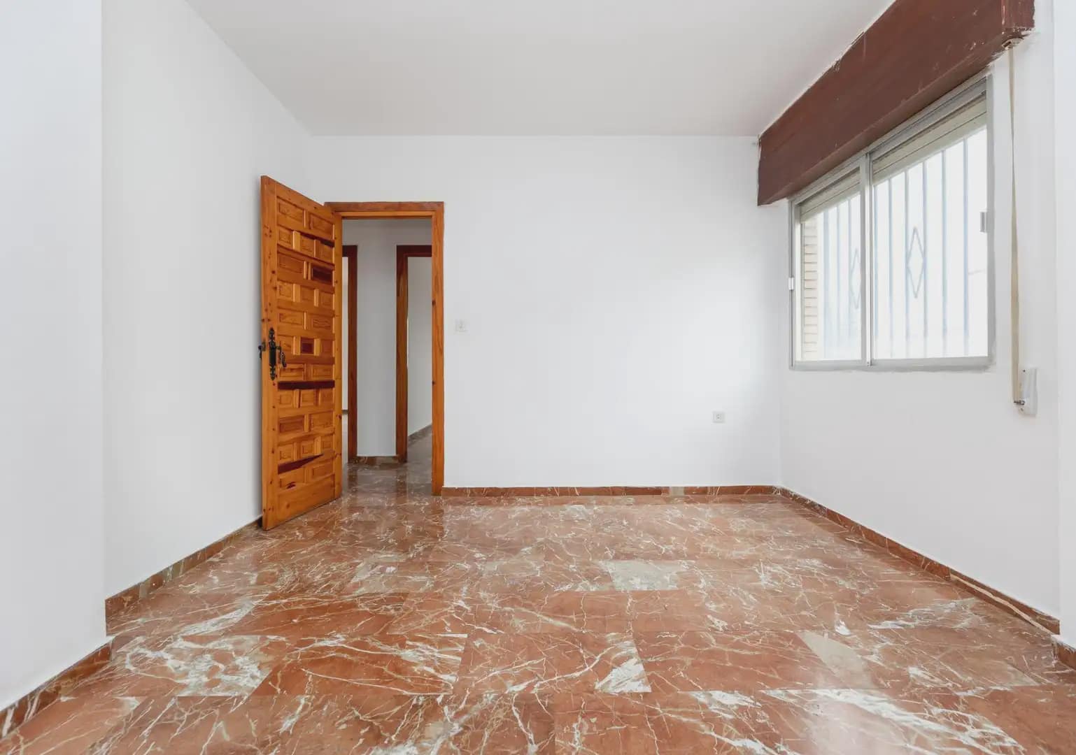Villa zu verkaufen in Huetor Vega mit Pool Garage - 365.000 € (Ref: 9837204)