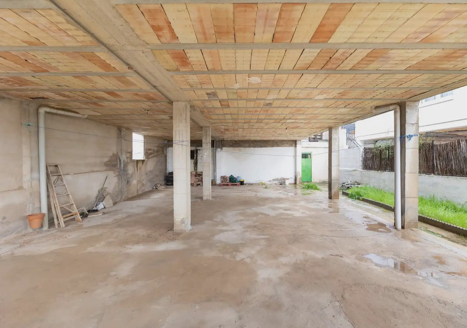 Villa zu verkaufen in Huetor Vega mit Pool Garage - 365.000 € (Ref: 9837204)