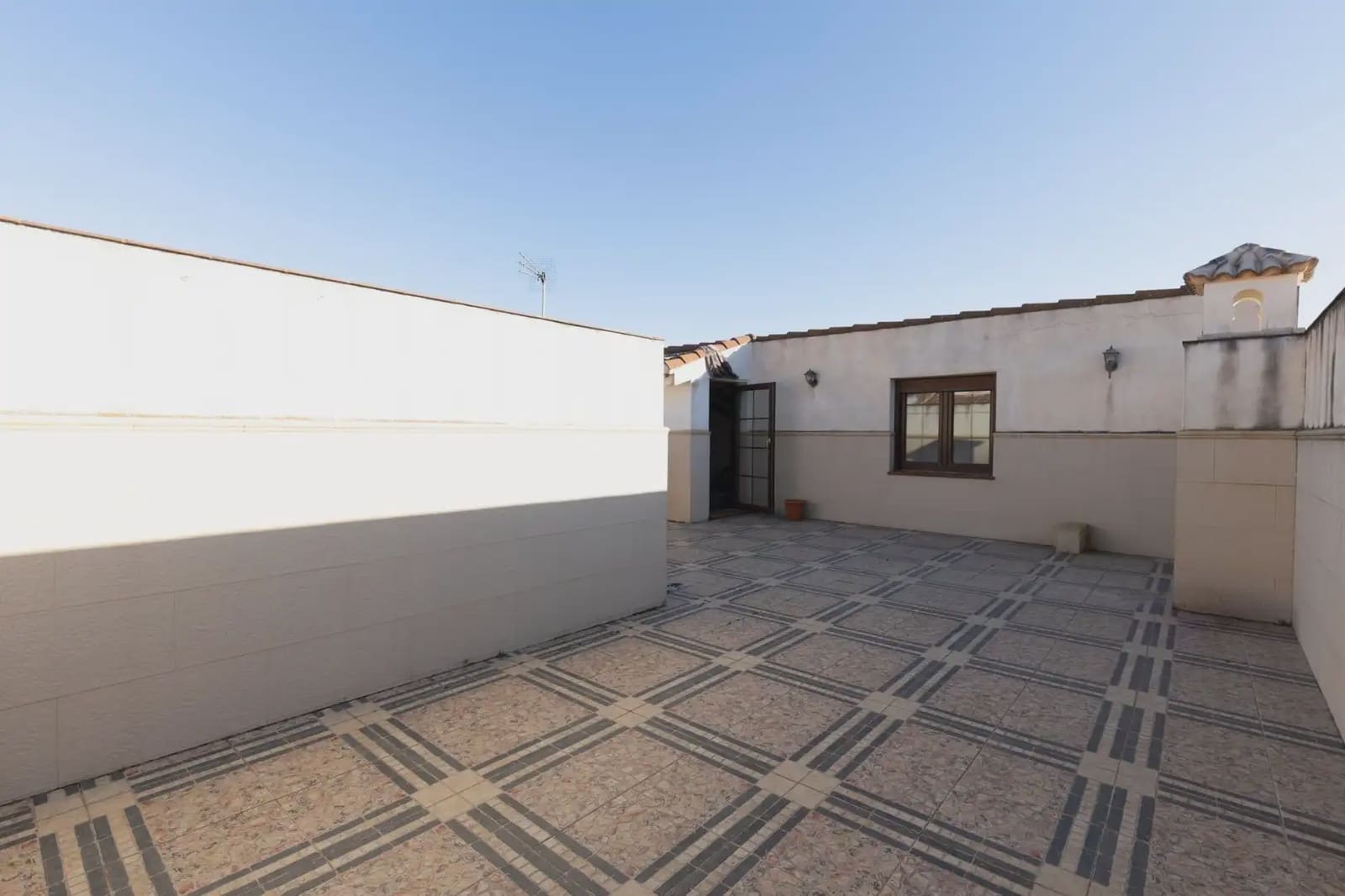 Flat for sale in Illora with garage - € 125,000 (Ref: 9837205)