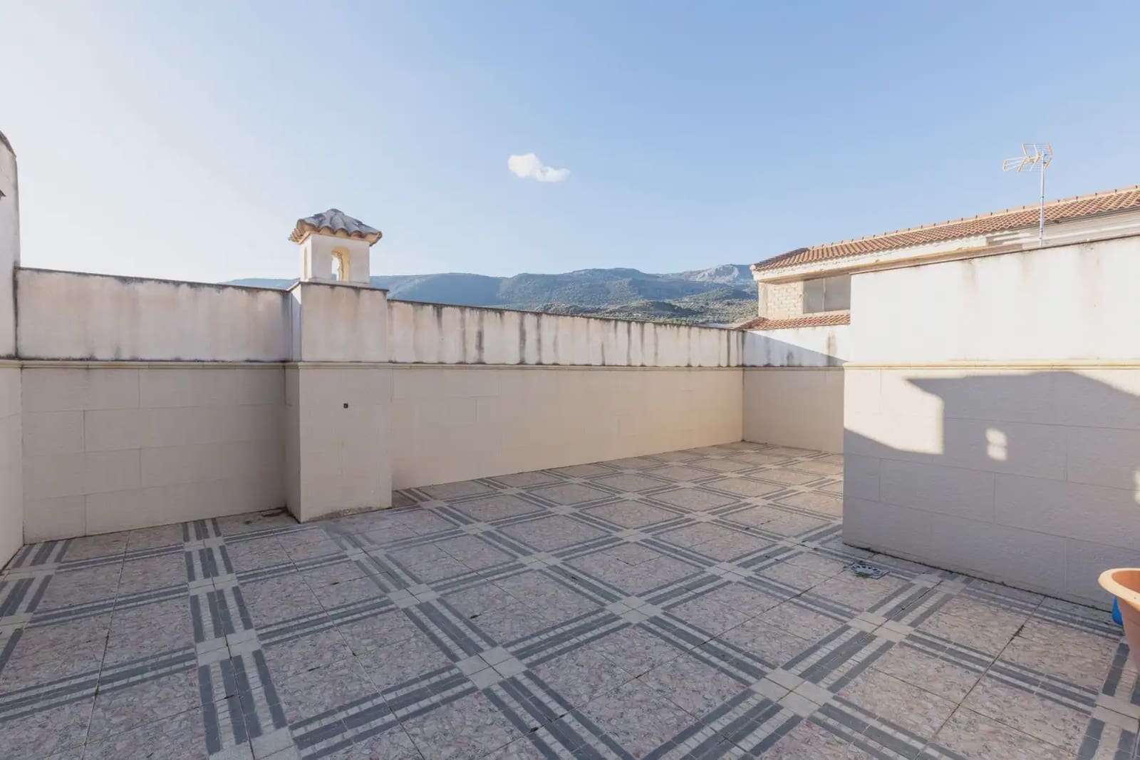 Flat for sale in Illora with garage - € 125,000 (Ref: 9837205)