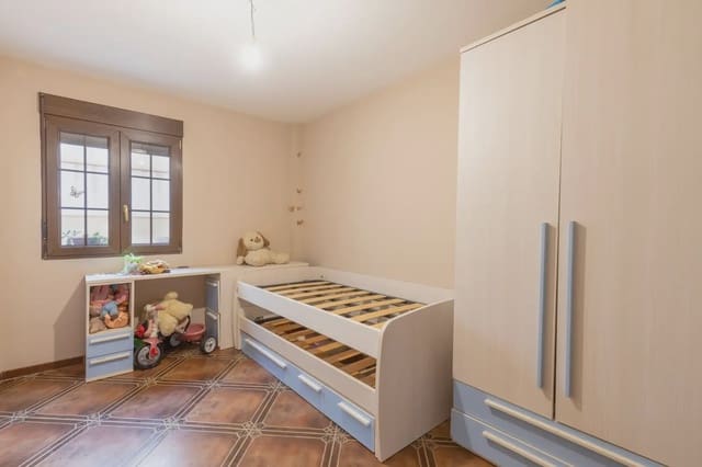 Lejlighed til salg i Illora med garage - € 125.000 (Ref: 9837206)