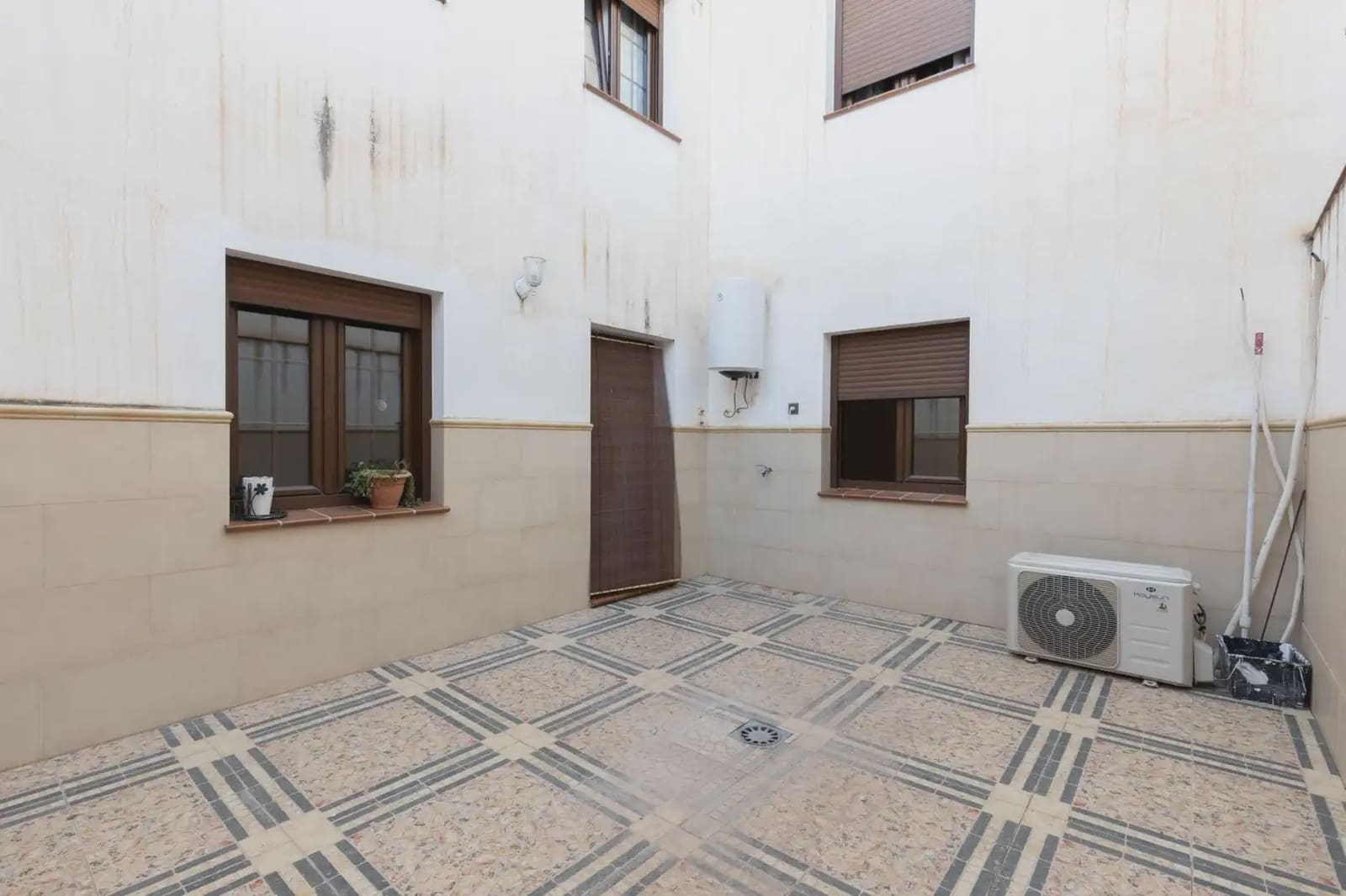 Flat for sale in Illora with garage - € 125,000 (Ref: 9837206)