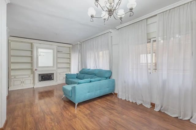 Leilighet til salgs i San Matías - Realejo, Granada by - € 329 000 (Ref: 9837207)