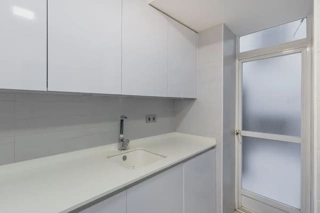 Leilighet til salgs i San Matías - Realejo, Granada by - € 329 000 (Ref: 9837207)