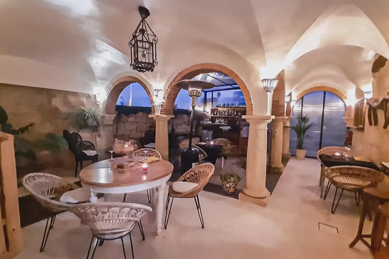 Hotel for sale in Alcala la Real - € 490,000 (Ref: 9837209)