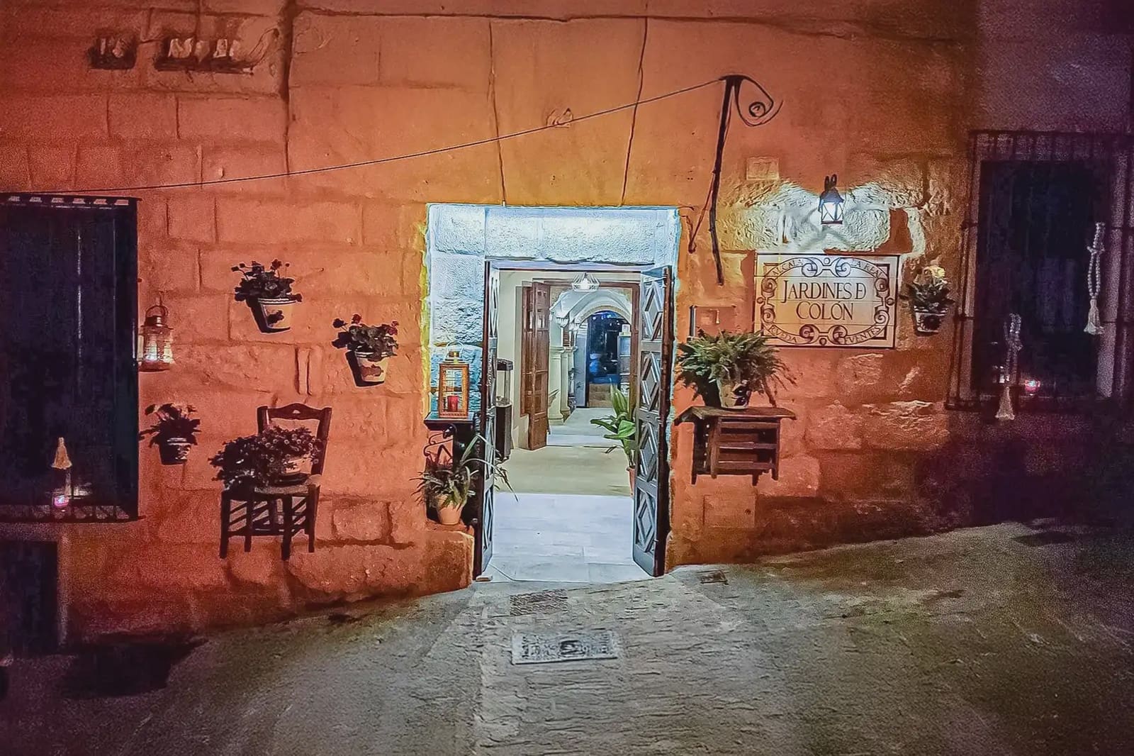 Hotel for sale in Alcala la Real - € 490,000 (Ref: 9837209)