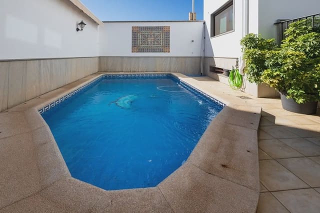 Villa for sale in San Francisco Javier, Granada city with pool garage - € 995,000 (Ref: 9837211)