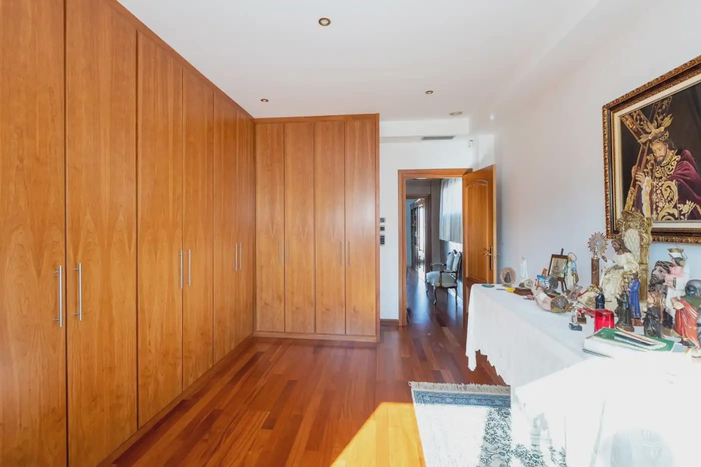 Villa for sale in Granada city with pool garage - € 995,000 (Ref: 9837211)